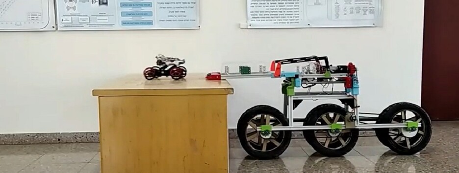 Синергія машин: для робота-трансформера створили помічника - відео