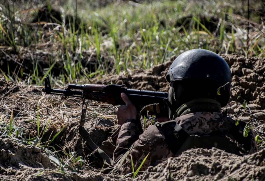 Война на Донбассе - пострадали девять украинских военных - видео - фото 1