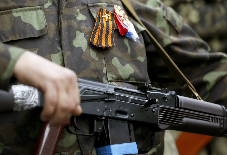 Война на Донбассе – показали повестки, которые рассылают боевики “ЛНР”  - фото 1