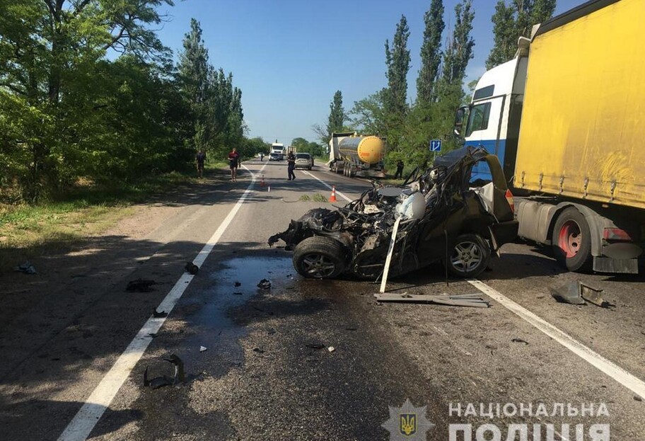 ДТП в Николаевской области – погибла пара, которая ехала в Коблево – фото - фото 1