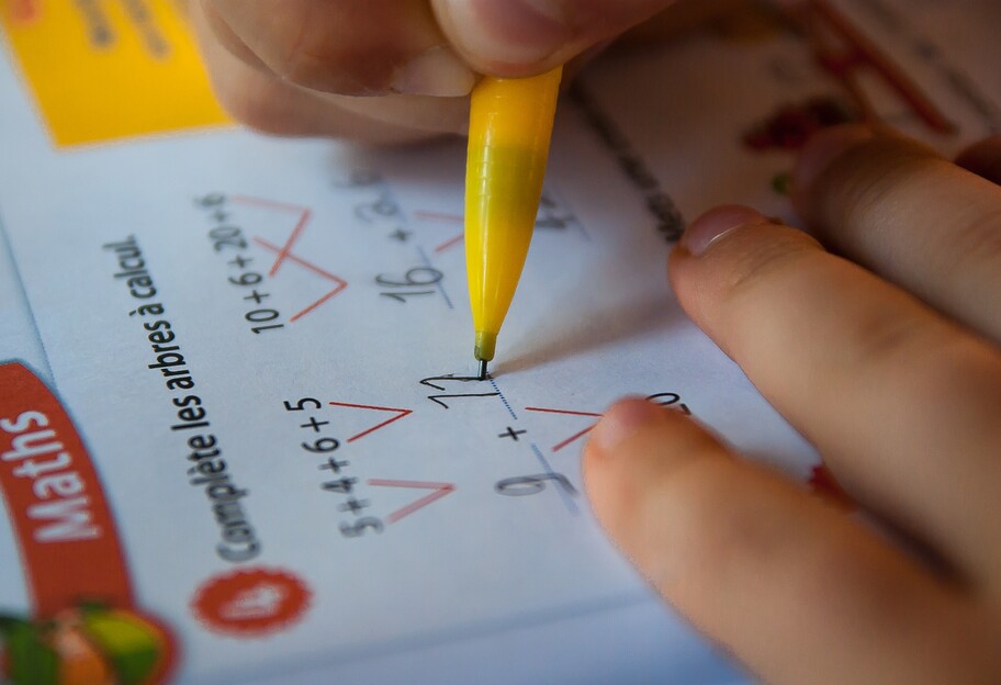 Как выбрать карандаши, ручки, фломастеры для школы - фото 1