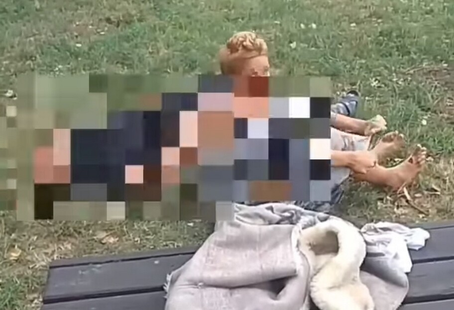 В Киеве пьяная пара занялась сексом в парке – помешала охрана – видео - фото 1