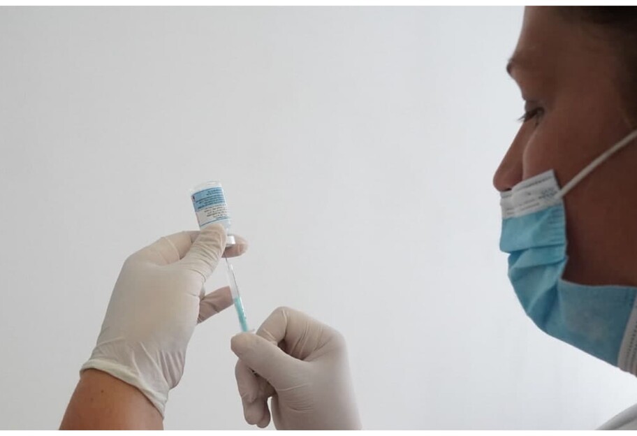Вакцина Moderna - как долго защищает, ученые проверили эффективность - фото 1