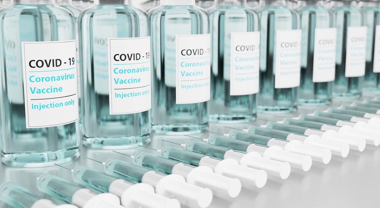 Вакцины против Delta варианта: опубликованы новые исследования об эффективности