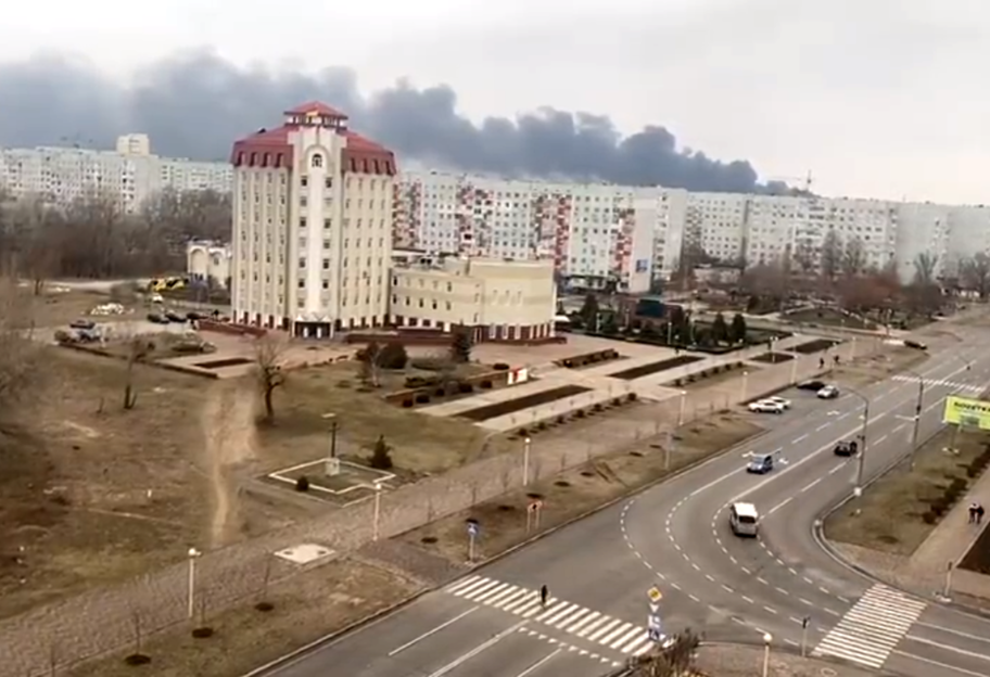 Бои в Энергодаре – колонна российской военной техники зашла в город - фото 1