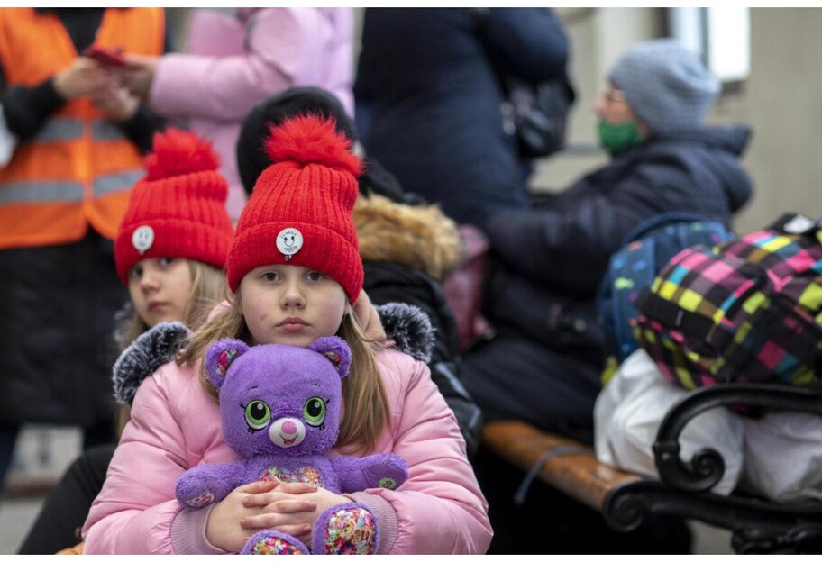 Вывозят украинцев в Россию - беженцев из Мариуполя привезли в Хабаровск без одежды  - фото 1