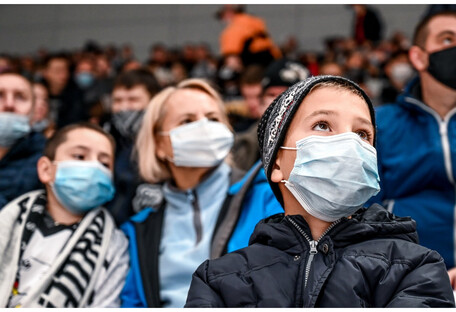 В Тернополе снова вводят коронавирусные ограничения: перечень мест, где маска будет обязательной