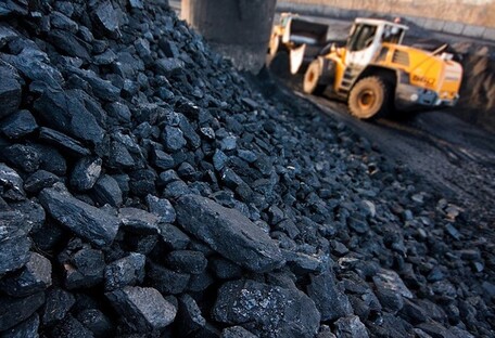 Росія продає своє вугілля в обхід санкцій: хто купує заборонений енергоресурс