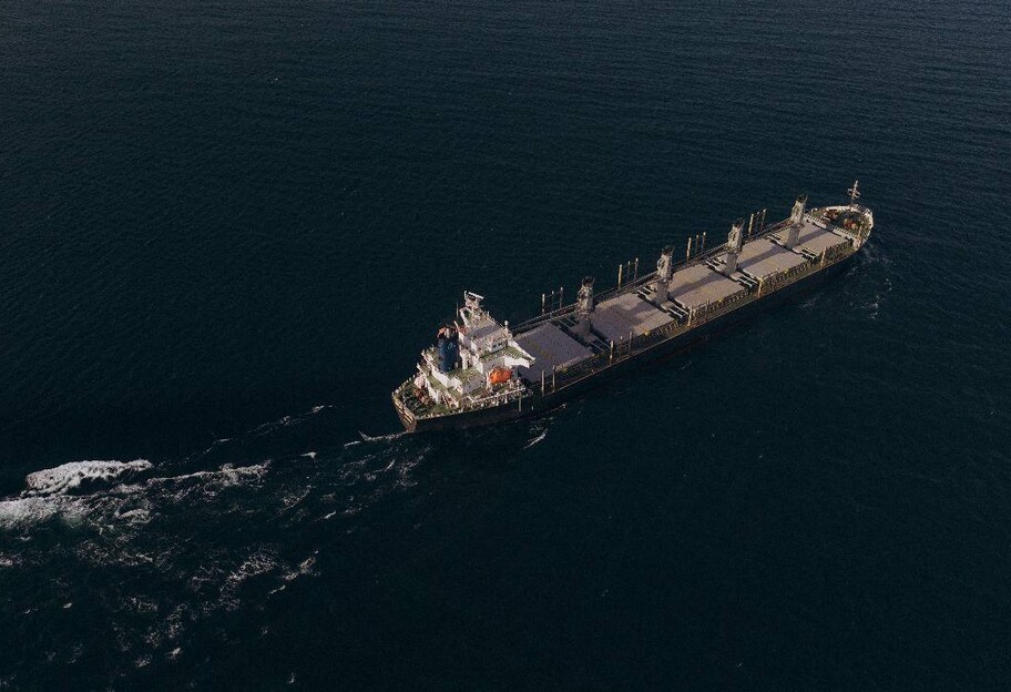 Украинским морским коридором экспортировали уже более 22 млн тонн грузов - фото 1