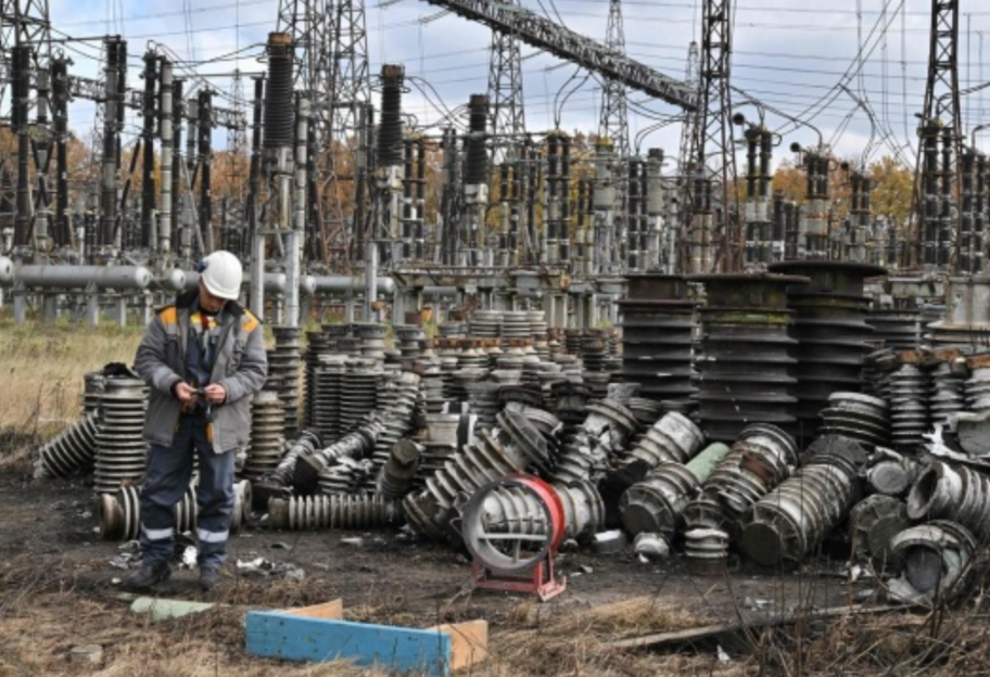 Останні російські удари по енергосистемі завдали збитків на понад 1 млрд доларів - Галущенко - фото 1