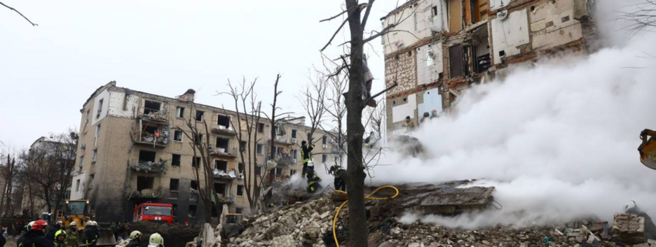 рф ударила КАБами по жилому району Харькова: названо количество пострадавших и погибших