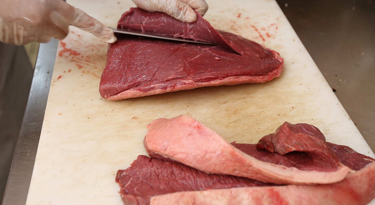 США запретили импорт мяса из Бразилии