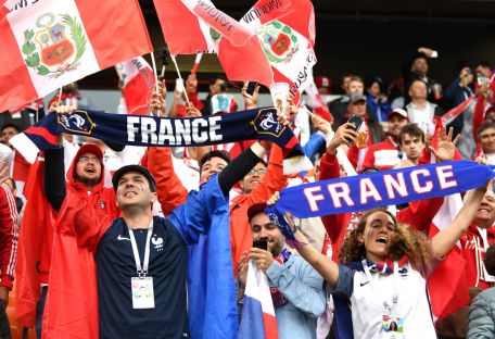 Видео голов и лучших моментов матча Франция - Перу