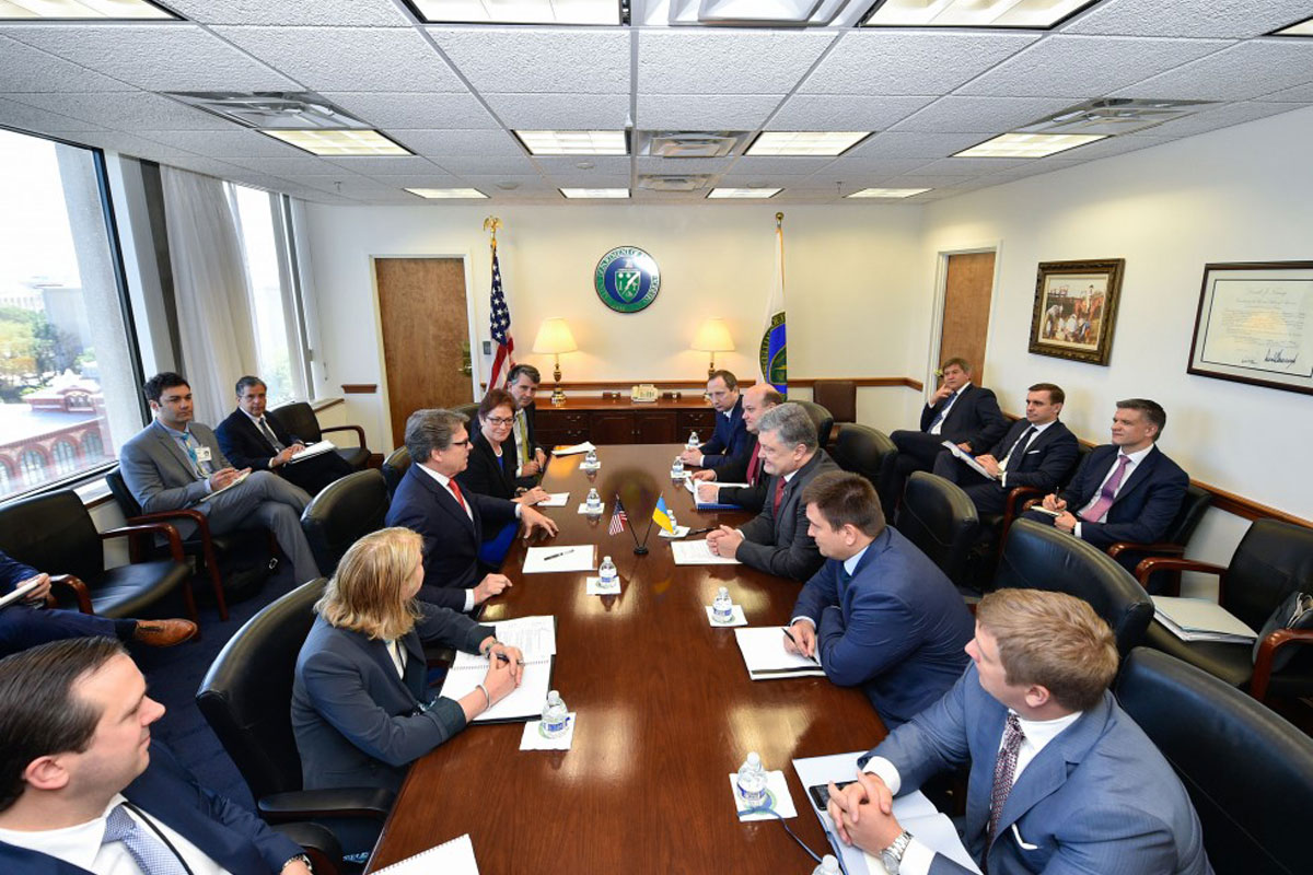 Встреча Порошенко и Перри / Источник: president.gov.ua