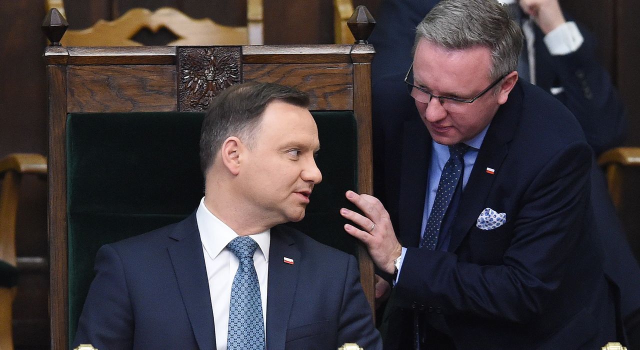 ЕС должен разобраться с «плохим поведением» Польши – EUobserver
