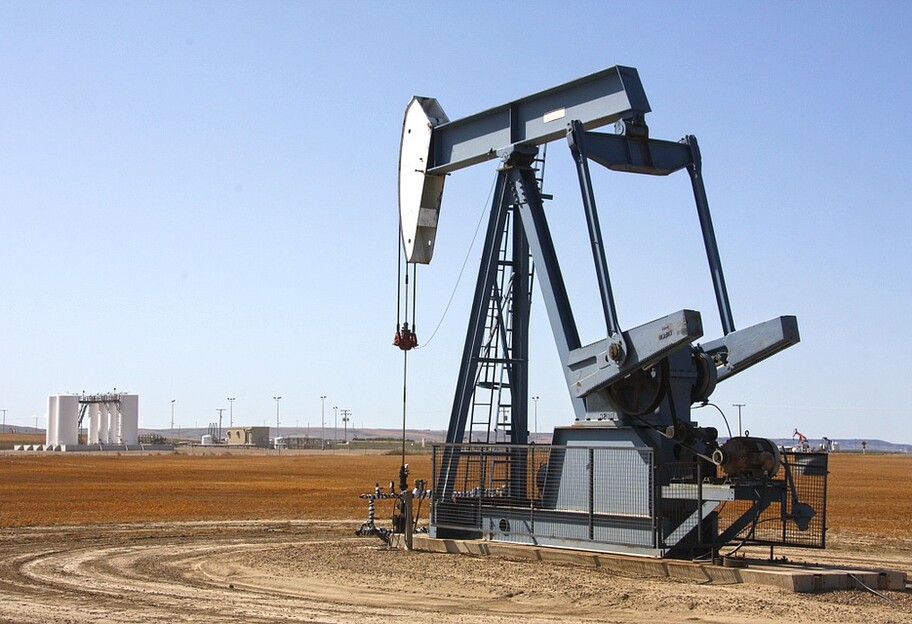 Джо Байден - Байден остановил разработку нефтяных и газовых скважин в США - фото 1