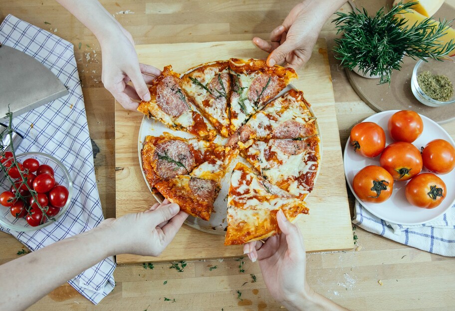 Піца простий рецепт - як приготувати вдома - фото 1