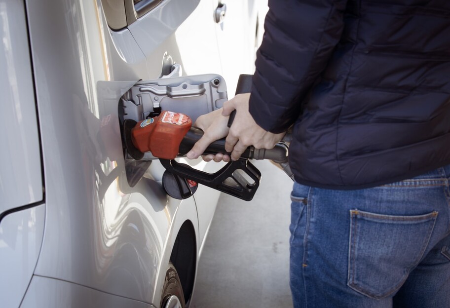 Цены на бензин - эксперт озвучил прогноз на ближайшее время - фото 1