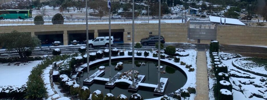 Редкие осадки: Иерусалим засыпало снегом впервые за восемь лет (фото, видео)