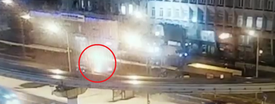 Спроба самоспалення чоловіка в Москві потрапила на відео (18+)