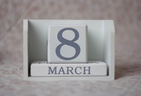 Чому 8 березня святкують саме 8 березня? Головне про історію свята