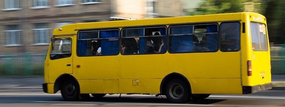 «Обычная ситуация»: у маршрутки в Киеве снова отвалилось колесо (фото) 
