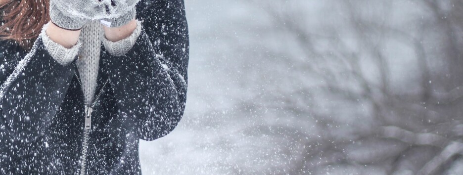 Мокрий сніг та хуртовини: в Україну знову вривається зима (карта)