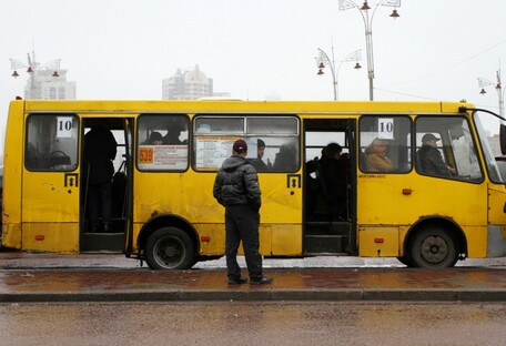 У київські маршрутки будуть пускати більше пасажирів