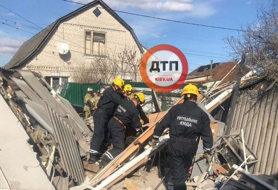 У Києві на Карла Маркса вибухнув газ - знесло два будинки, постраждали люди - фото - фото 1