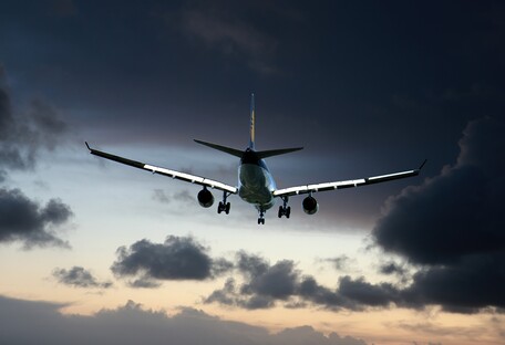 Епідемія знищення авіації: чи варто відновити авіасполучення