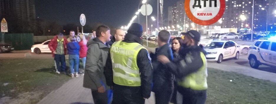 В Киеве стреляли и вырвали волосы девушке (фото)