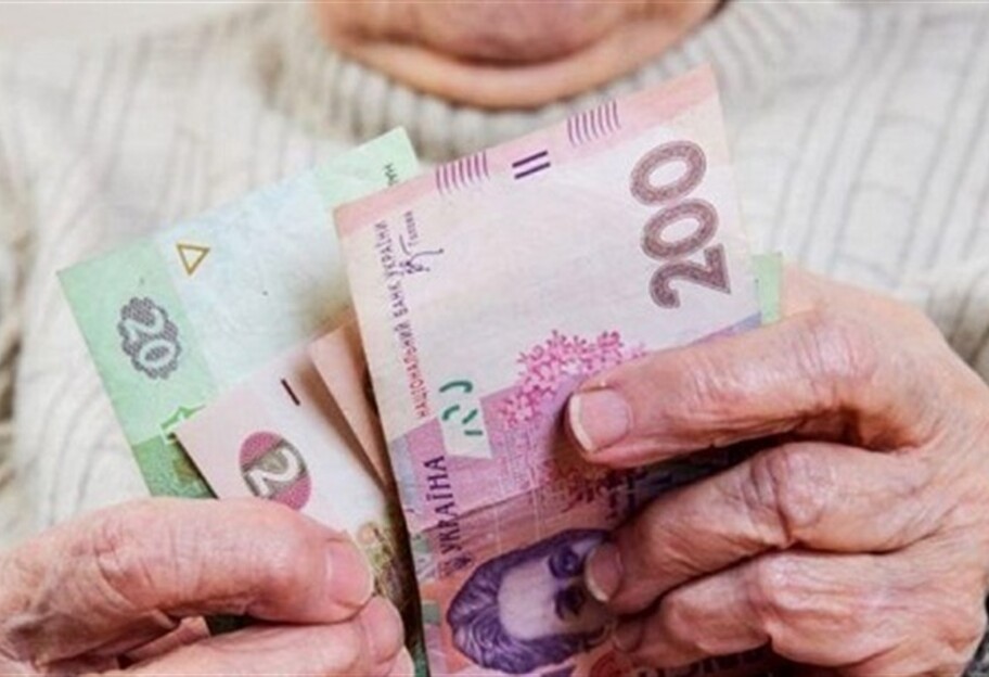 Мошенники в Киеве похитили у пенсионерки 500 тысяч гривен - фото - фото 1