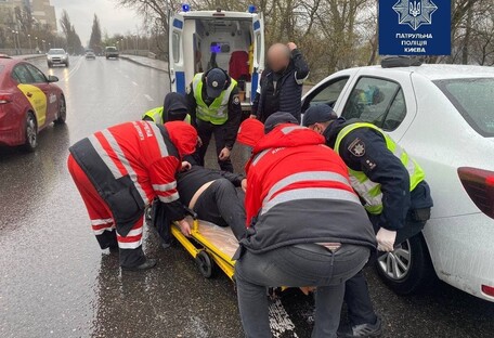  У Києві водія за кермом розбив інсульт (фото)