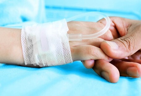 В Днепре умерла 11-летняя девочка с коронавирусом: родители винят врачей