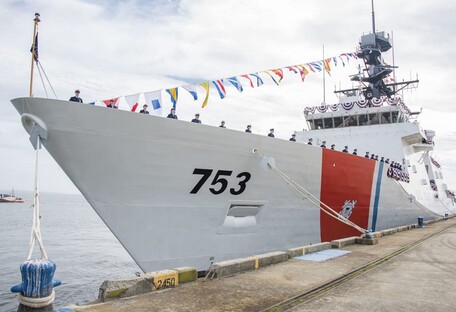 США отправляют в Черное море мощный боевой корабль Hamilton (фото)