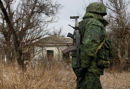 Оккупанты на Донбассе мобилизуют войска, раздают повестки без медкомиссии - разведка