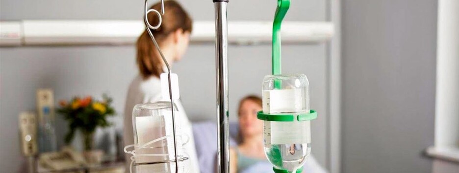 У Києві невідомою речовиною отруїлася сім’я і медики, які приїхали на виклик