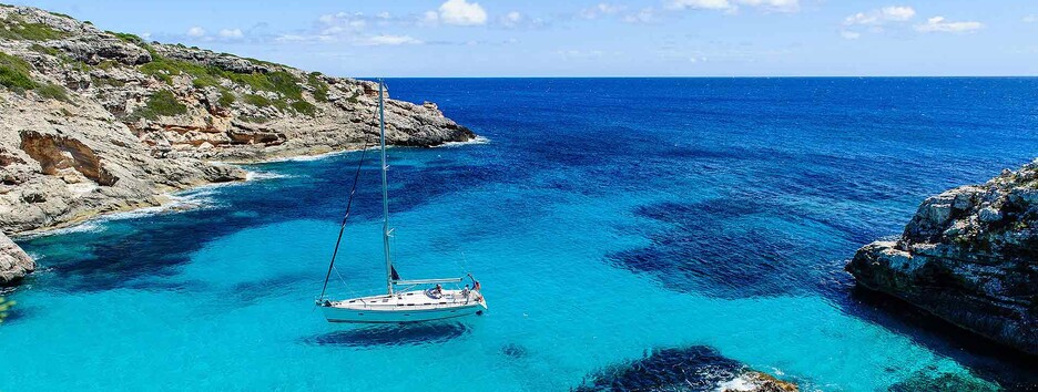 Опубликованы новые фото украинок, задержанных в Турции за откровенные снимки на яхте