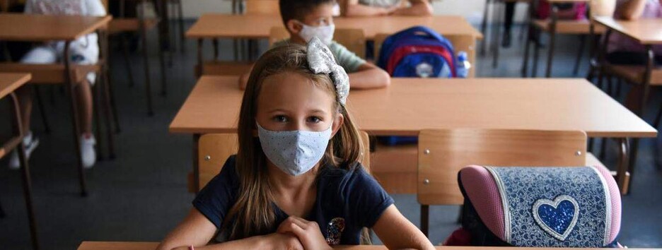 Навчальний рік продовжать в декількох областях: коли почнуться літні канікули