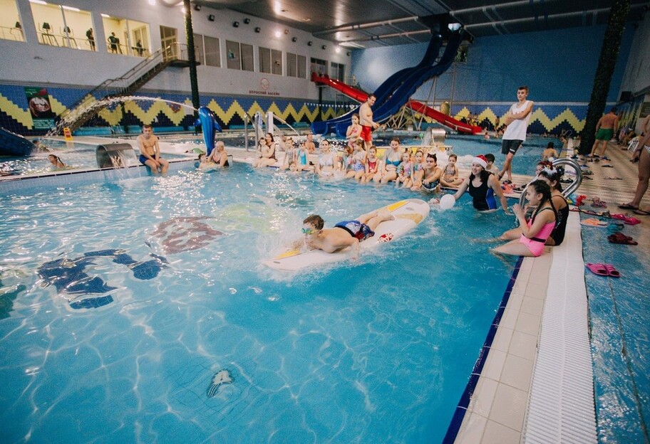 Дитина захлинулася в аквапарку - у Тернополі врятували від смерті дівчинку, подробиці - фото 1