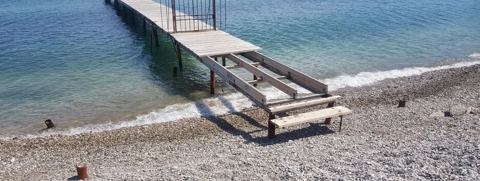 «Позорище»: жителі Криму показали, як зараз виглядає Коктебель (фото)