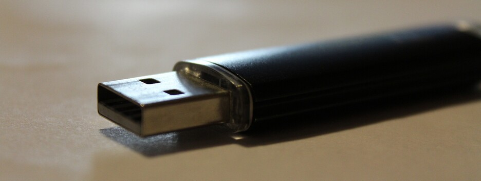 Киянин зберігав вдома відео з дитячою порнографією (фото)