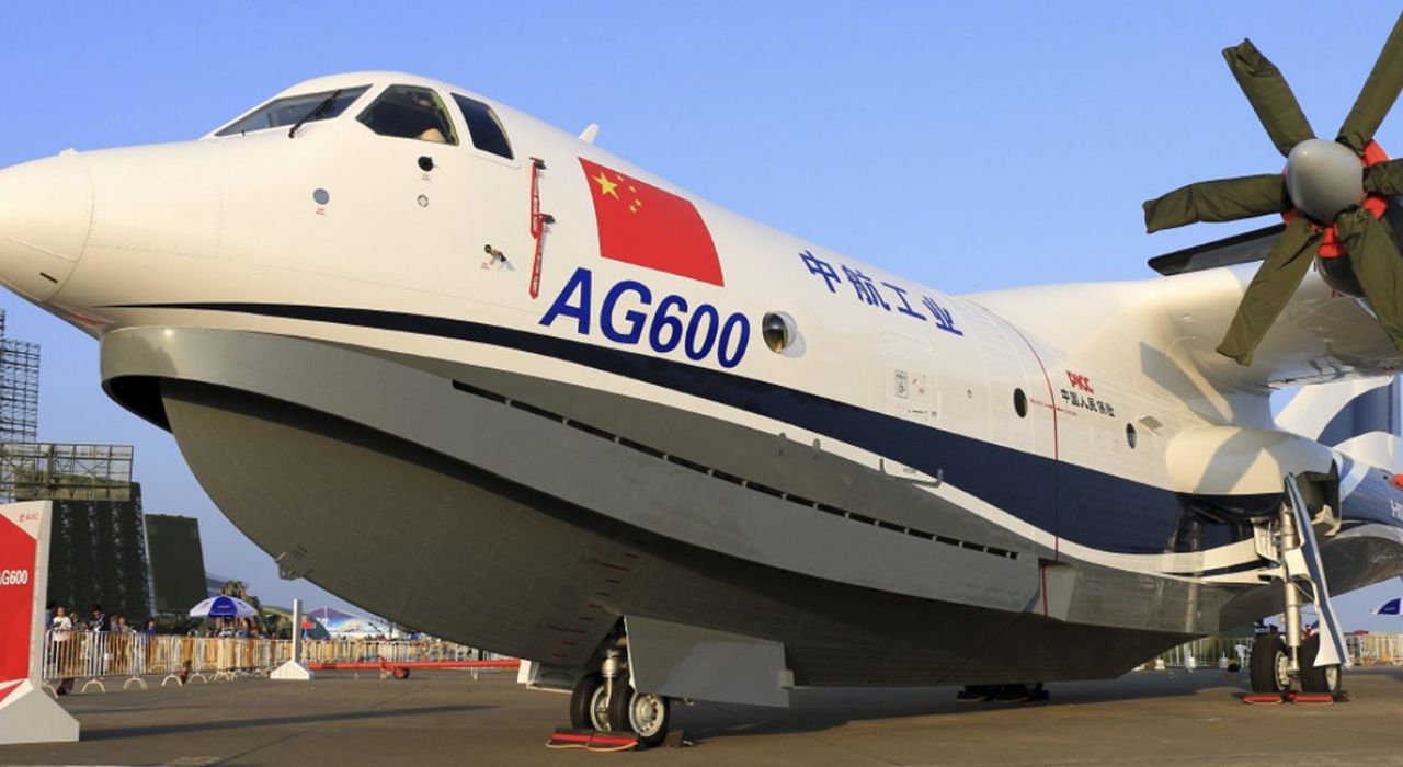 Китай планирует провести испытание крупнейшего самолета-амфибии