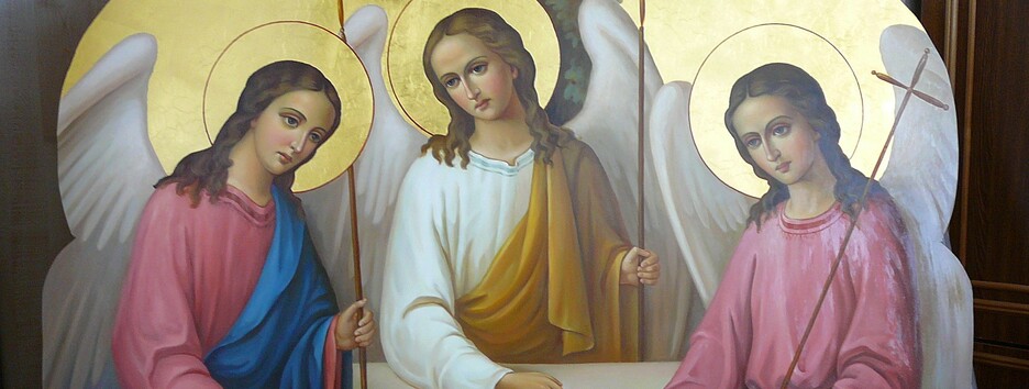 Католики празднуют Троицу: обычаи и традиции праздника у западных христиан