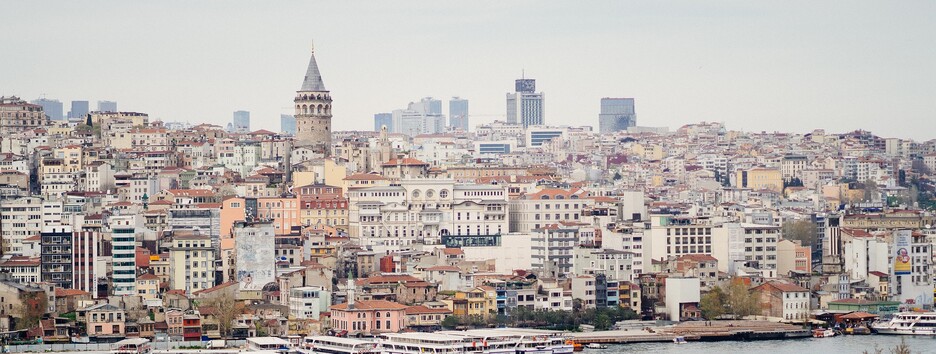 Турция снова требует ПЦР-тесты на въезд: где их официально делают в Украине