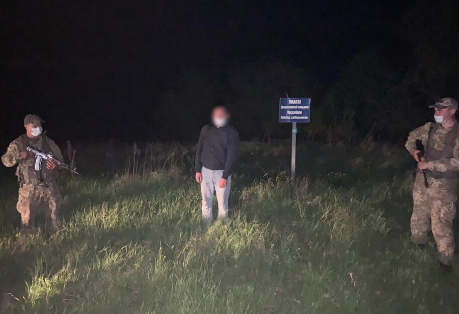 Россиянин выдал себя за украинца на границе в Сумской области - видео - фото 1