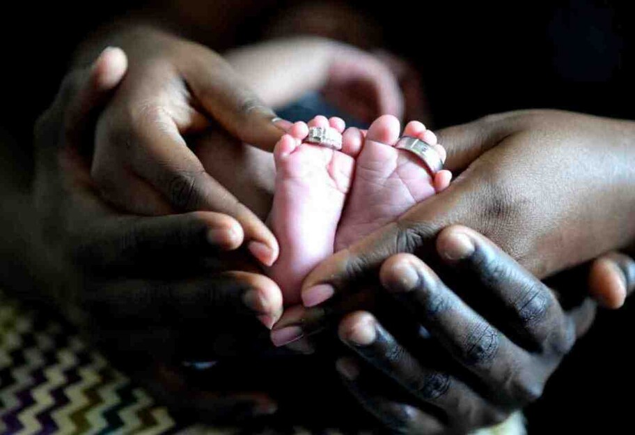 Женщина родила сразу 10 детей в ЮАР – фото - фото 1