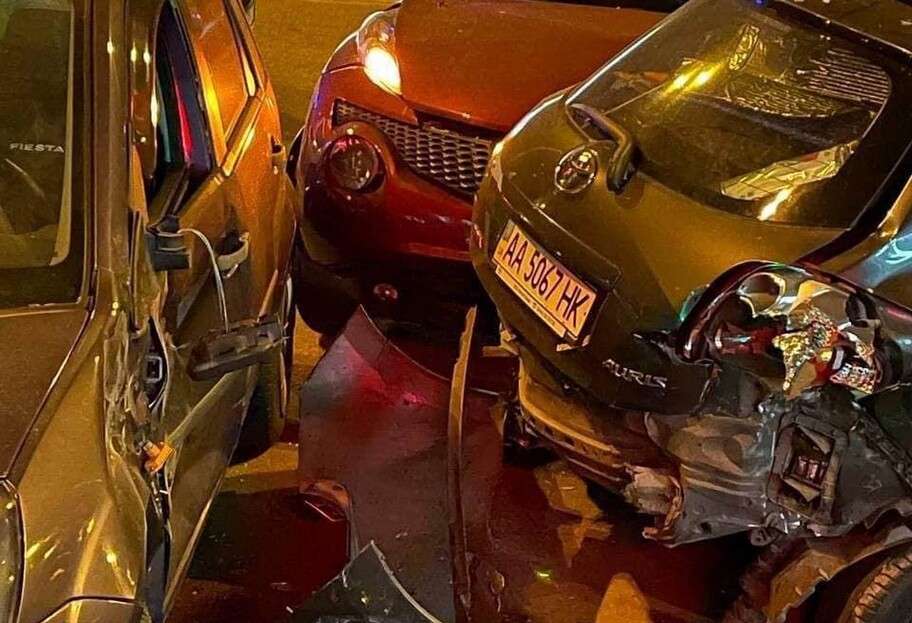ДТП в Киеве – столкнулись четыре авто – фото - фото 1