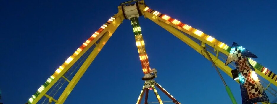 Отказала автоматика: на Николаевщине людей чуть не покалечил аттракцион (видео)