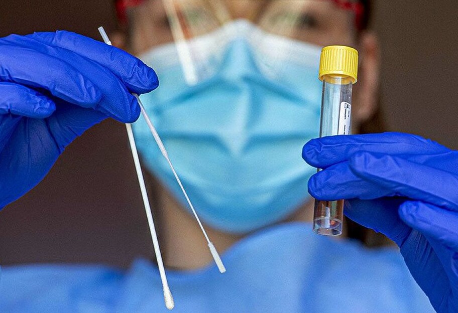 Курці і астматики ризикують повторно заразитися коронавірусом - вчені - фото 1